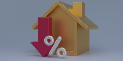 A tiny wooden home in Scottsdale for sale with a red arrow pointing out and percentage in white